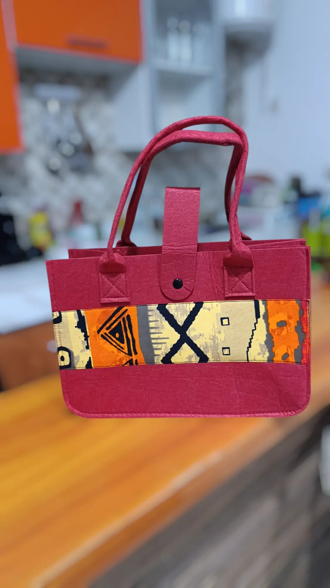 Sac en feutre orné de wax africain Dejona P